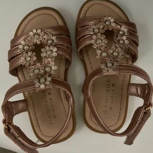 Beautiful neutral toddler girl sandals, 7